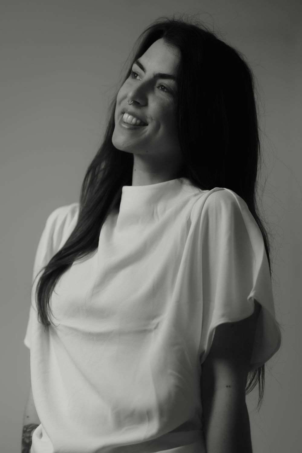 Fotografin für Hochzeiten und Paare in Oberösterreich Portrait der Fotografin Bianca von Rabenschwarz Art mit künstlerischer Ruhe, spezialisiert auf emotionale Hochzeitsfotografie und Paarfotografie